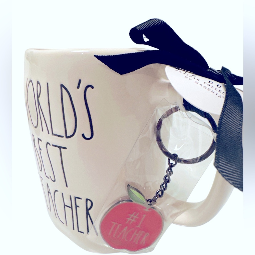 Rae Dunn World’s Best Teacher w Apple Keychain Mug - Picture 2 of 5